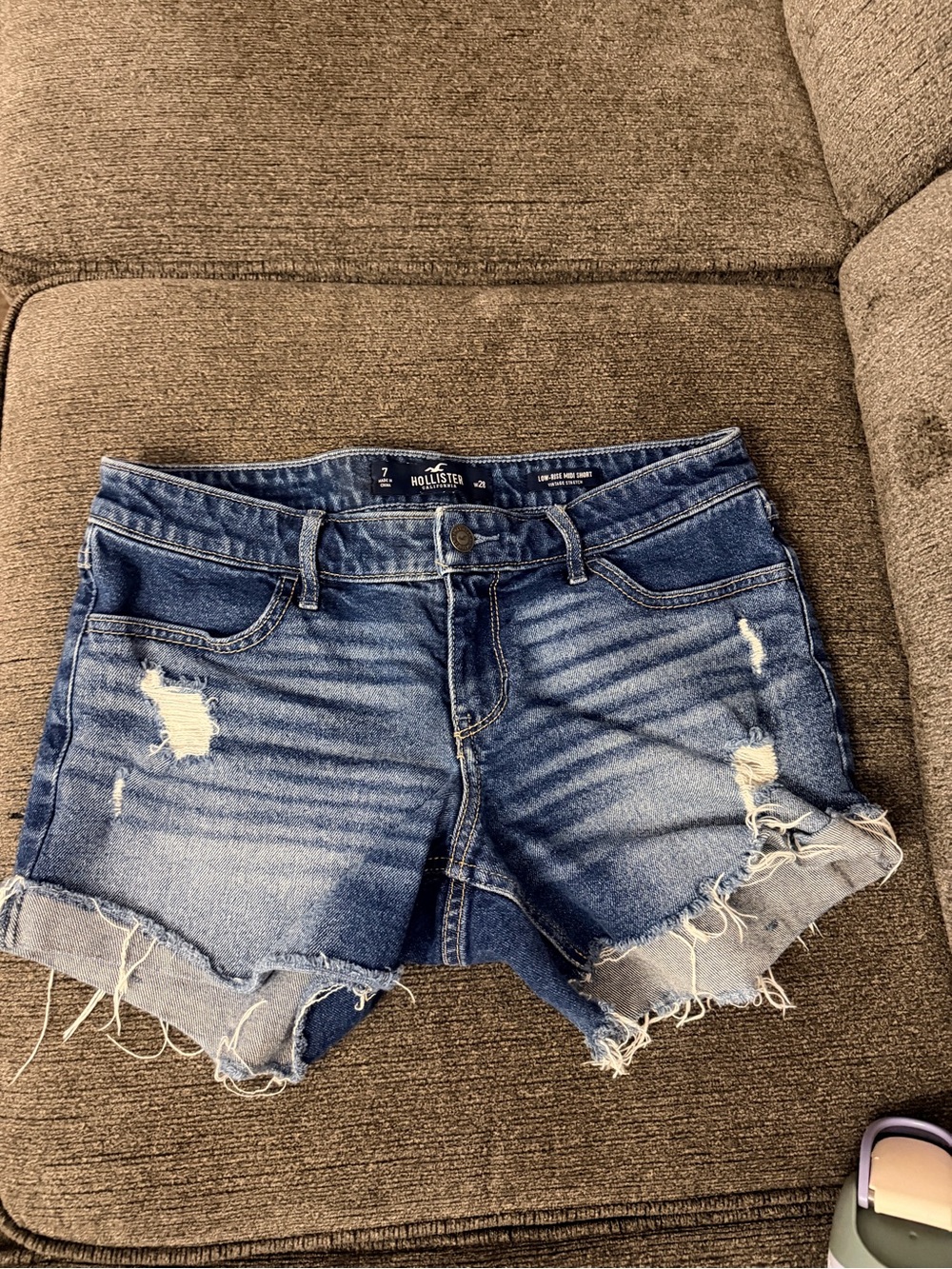 Hollister Women's low rise midi Distressed Medium Blue Denim Shorts